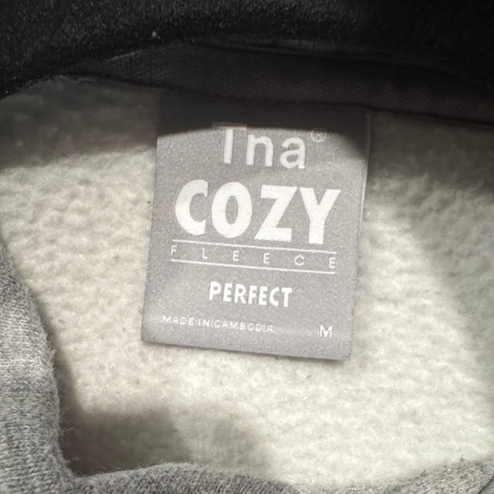 Aritzia Gray Women's Sweater - Picture 3 of 5